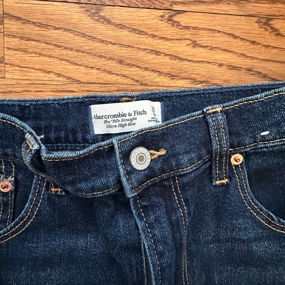 NWOT A&F The 90s Straight Ultra High Rise - Picture 2 of 3